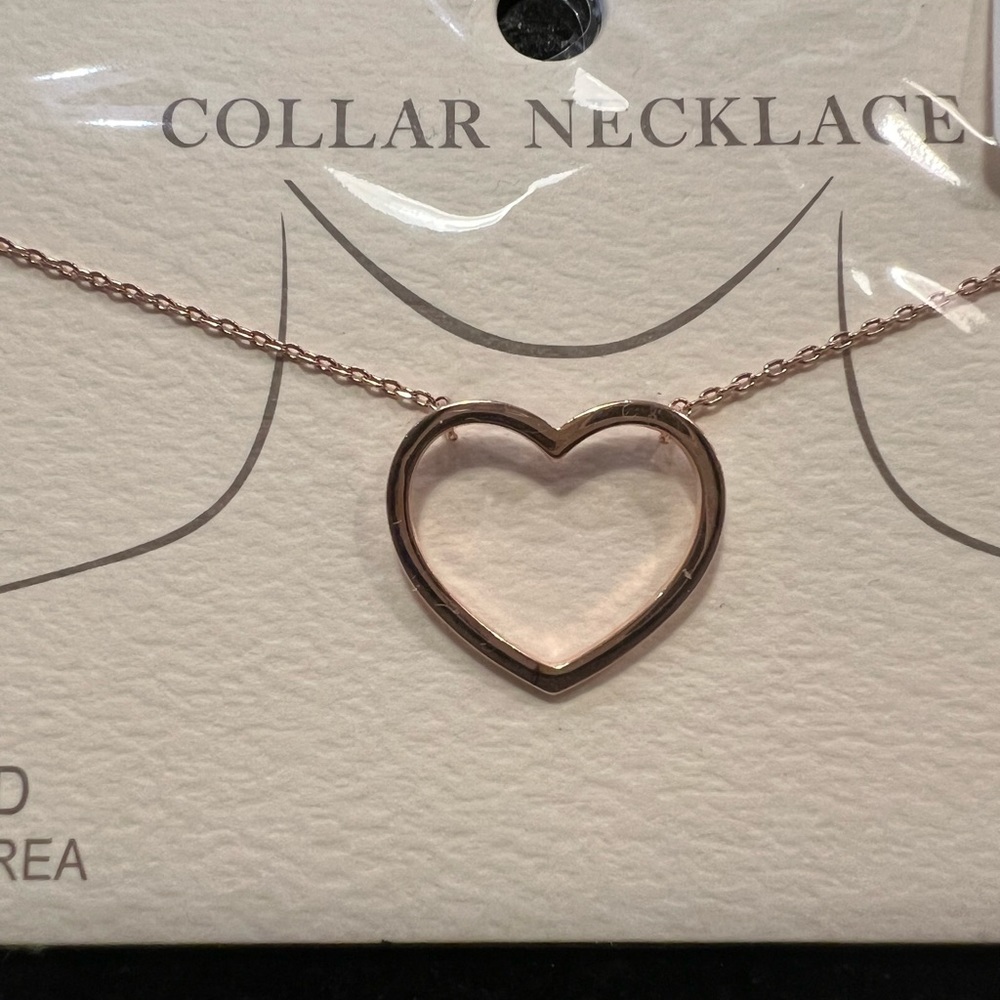 Gold dipped heart collar necklace. New!